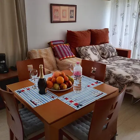 Etara - 2 Reymar Apartment
